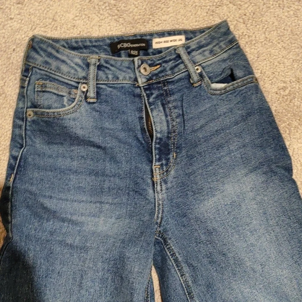 BCBGeneration High Rise Wide Leg Blue Denim Jeans 0/24 Y2K Cottagecore Vintage